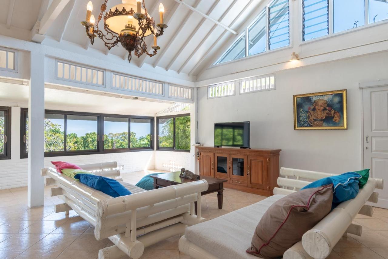 Villa Dinding Batu Singaraja Exterior foto