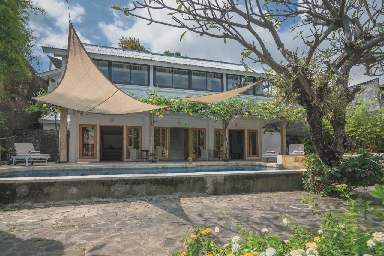 Villa Dinding Batu Singaraja Exterior foto