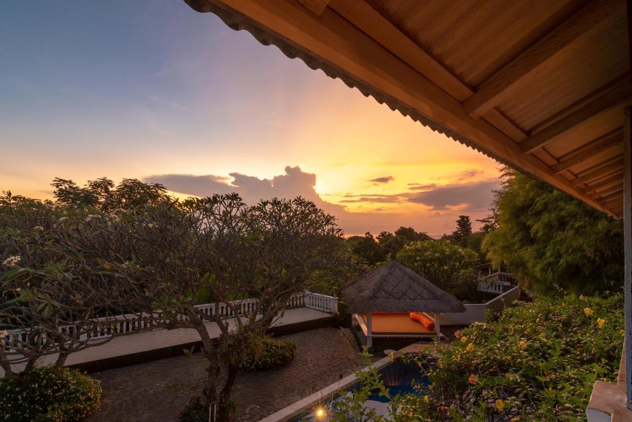 Villa Dinding Batu Singaraja Exterior foto